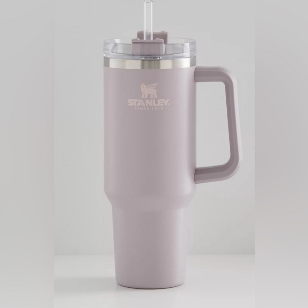 Stanley Adventure Quencher 40oz Travel Tumbler Abalone Lavender Purple With Lid